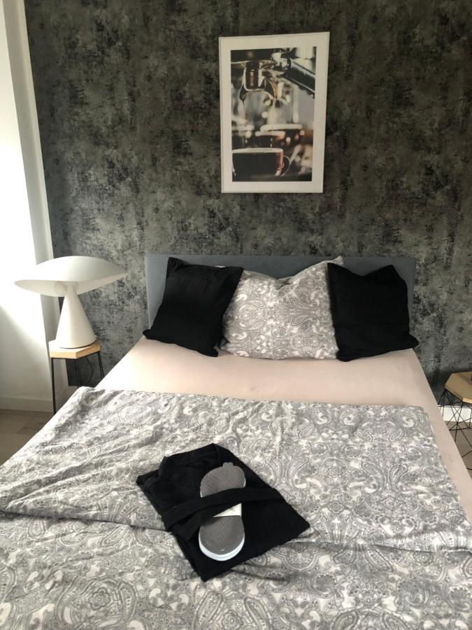 Body Kult Loft - Modernes Appartement Mit 2 Separaten Schlafzimmern ツウィッカウ エクステリア 写真