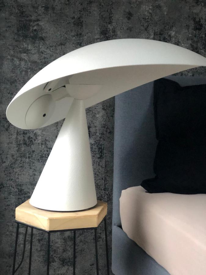 Body Kult Loft - Modernes Appartement Mit 2 Separaten Schlafzimmern ツウィッカウ エクステリア 写真