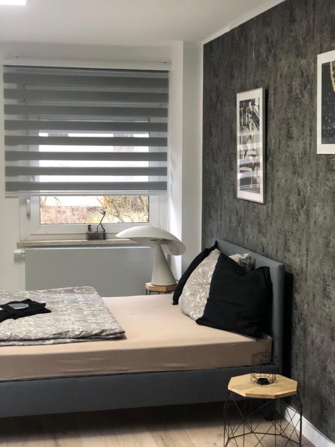 Body Kult Loft - Modernes Appartement Mit 2 Separaten Schlafzimmern ツウィッカウ エクステリア 写真