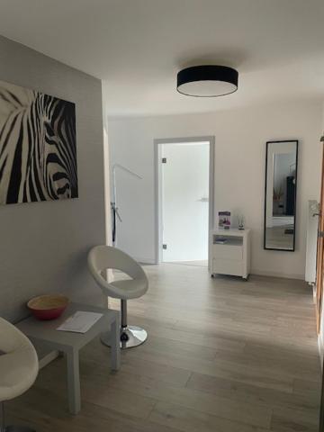 Body Kult Loft - Modernes Appartement Mit 2 Separaten Schlafzimmern ツウィッカウ エクステリア 写真
